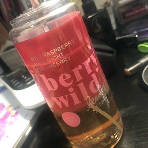 berry wild body mist